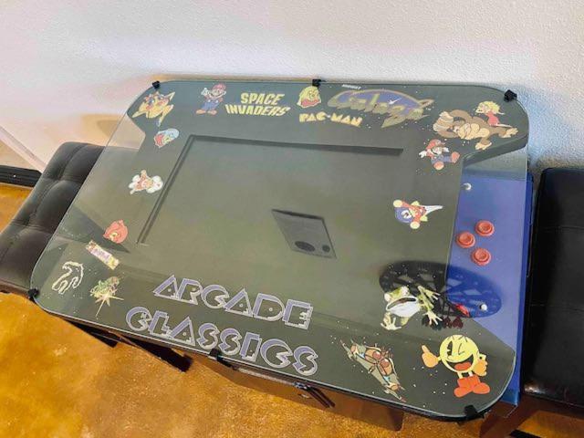 הוילה אוקהורסט Raccoon Hideout Hot Tub Bbq Arcade Darts מראה חיצוני תמונה