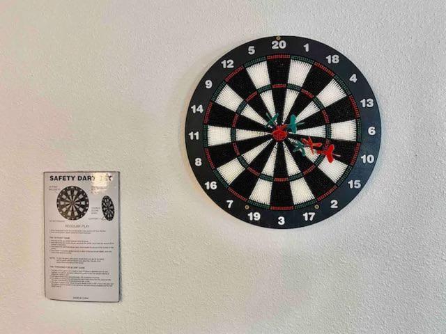 הוילה אוקהורסט Raccoon Hideout Hot Tub Bbq Arcade Darts מראה חיצוני תמונה