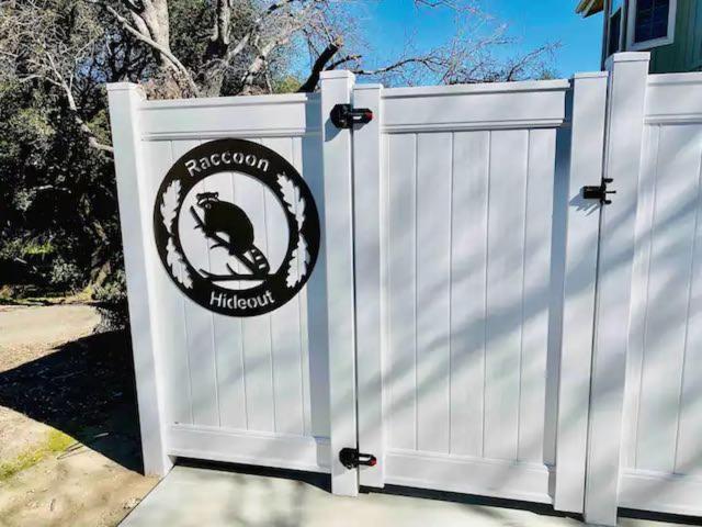 הוילה אוקהורסט Raccoon Hideout Hot Tub Bbq Arcade Darts מראה חיצוני תמונה